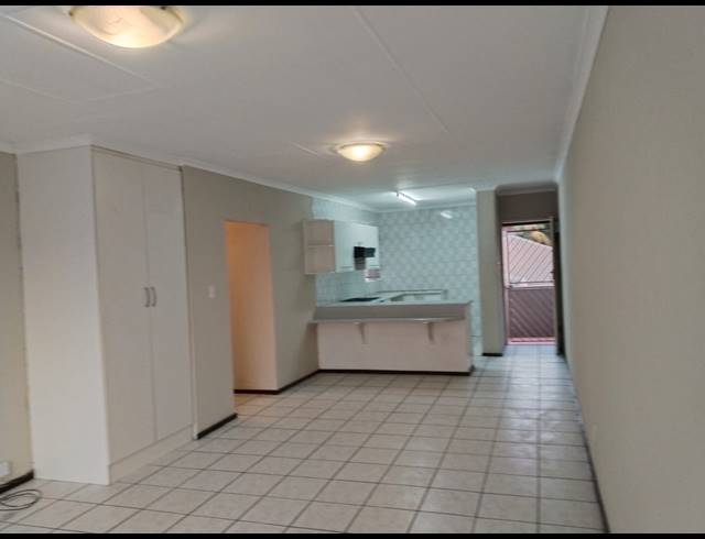 2 BEDROOM SIMPLEX TO LET IN VORNA VALLEY
